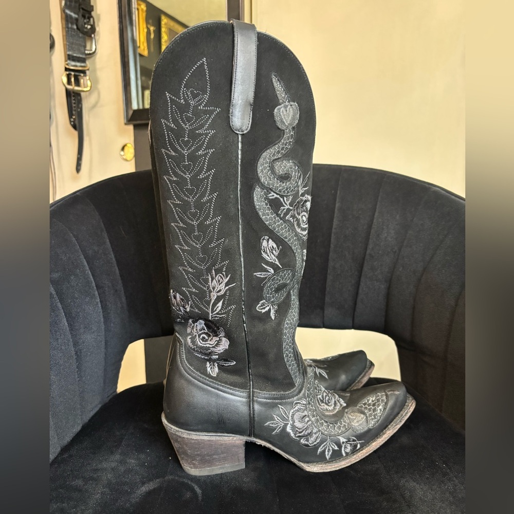 Junk Gypsy x Lane Boots Snakecharmer cowboy boots, size 8.5 in black
